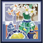 Flowers in the blue and white porcelain(2)