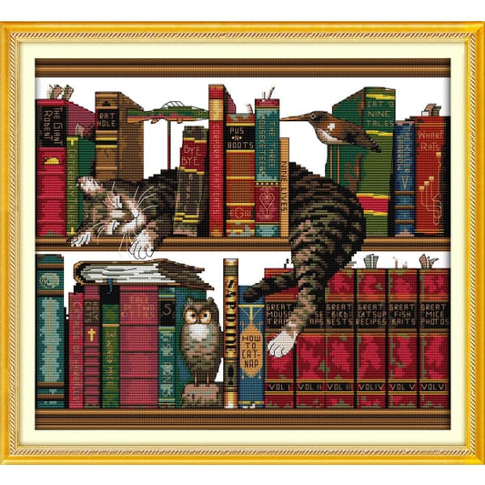 The cat on the shelf